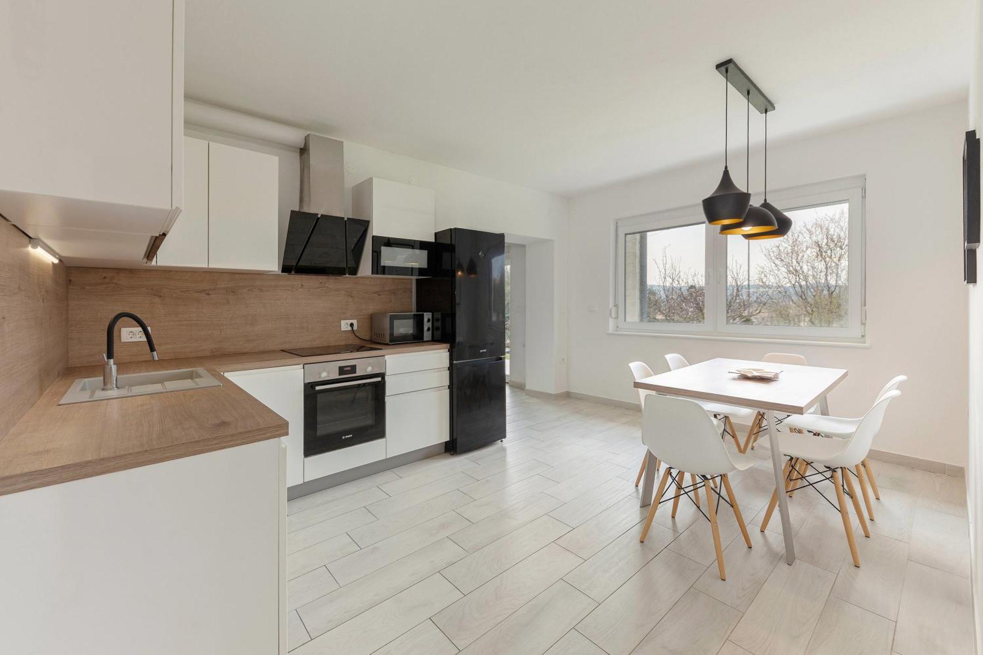 Bright Apartment Koper Exterior photo